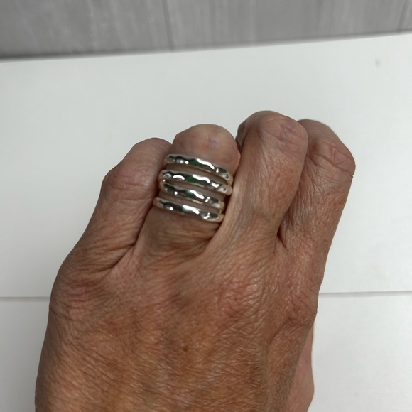 Stella & Dot silver ring - Picture 2 of 3